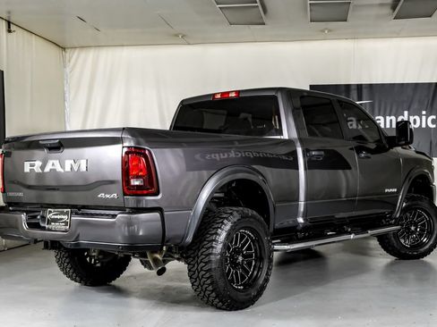 Used 2025 RAM 2500 Big Horn AWD/4WD image 9
