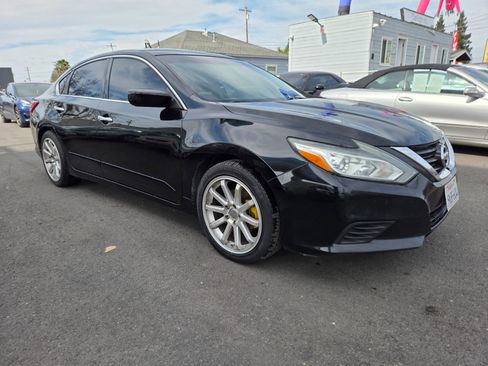 Used 2017 Nissan Altima 2.5 S w/ Power Driver Seat Package image 5