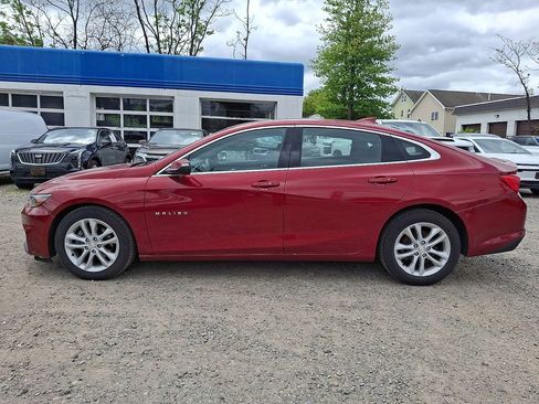 Used 2018 Chevrolet Malibu LT FWD image 4