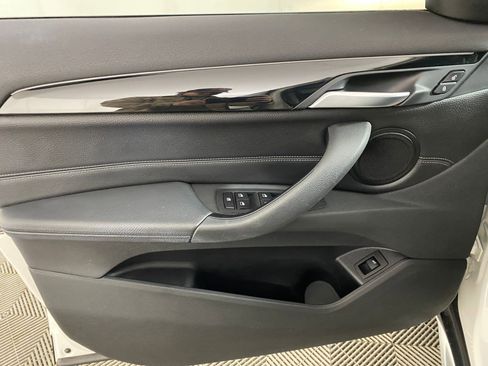 Used 2018 BMW X1 xDrive28i image 12