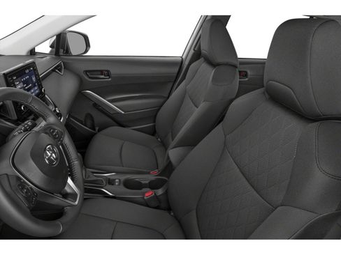 Used 2022 Toyota Corolla Cross LE FWD image 6