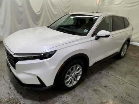 Used 2025 Honda CR-V EX image 4