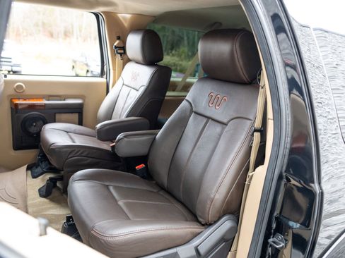 Used 2016 Ford F250 King Ranch w/ King Ranch w/Chrome Package image 36