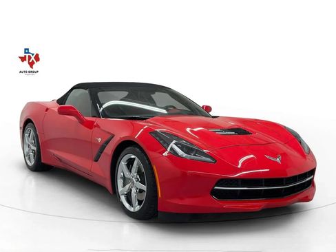 Used 2014 Chevrolet Corvette Stingray Convertible w/ 3LT Preferred Equipment Group image 2