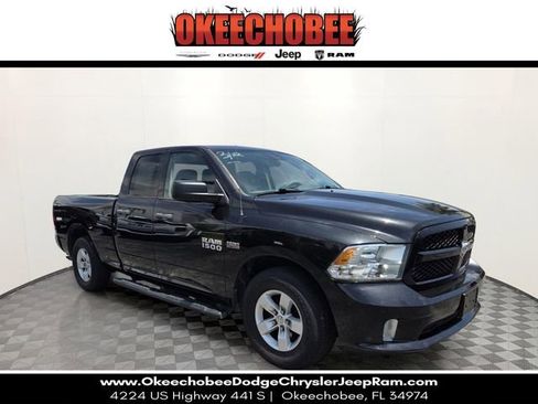 Used 2018 RAM 1500 Express RWD image 1