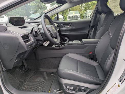 New 2026 Toyota Prius Plug-In Hybrid FWD image 21