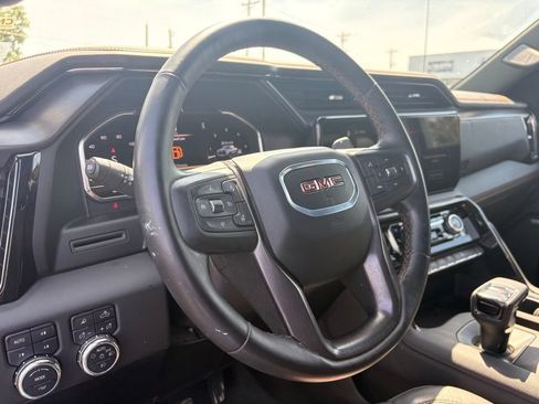 Used 2025 GMC Sierra 1500 AT4 AWD/4WD image 10