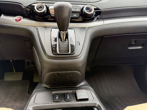 Used 2015 Honda CR-V EX image 16