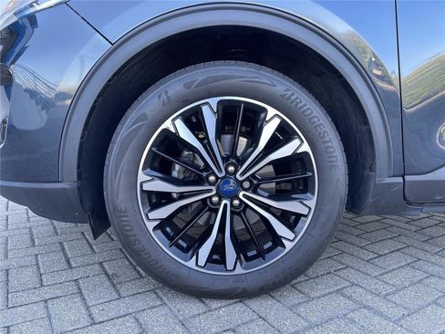 Used 2022 Ford Escape SE w/ SE Sport Appearance Package AWD/4WD image 10