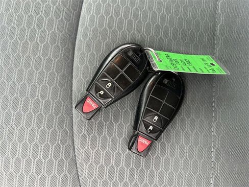 Used 2018 RAM 1500 Express w/ Express Value Package image 25