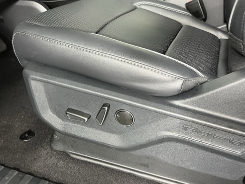 New 2025 Ford F150 Lariat w/ Equipment Group 502A High image 16