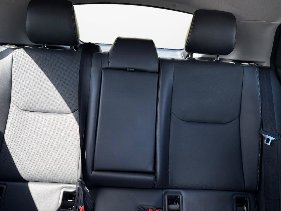 Used 2025 Toyota Prius XLE FWD image 12