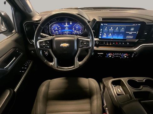 Used 2022 Chevrolet Silverado 1500 LT AWD/4WD image 6