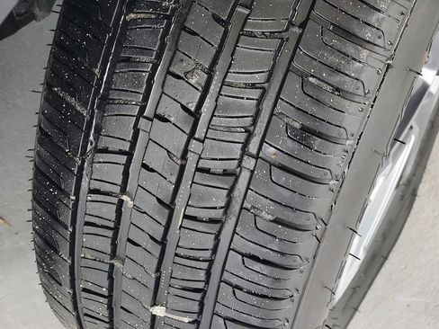 Used 2023 Chevrolet Blazer LT image 31