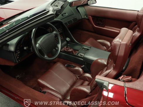 Used 1993 Chevrolet Corvette Convertible RWD image 4