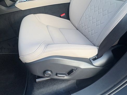 New 2026 Volvo XC90 B6 Plus image 19