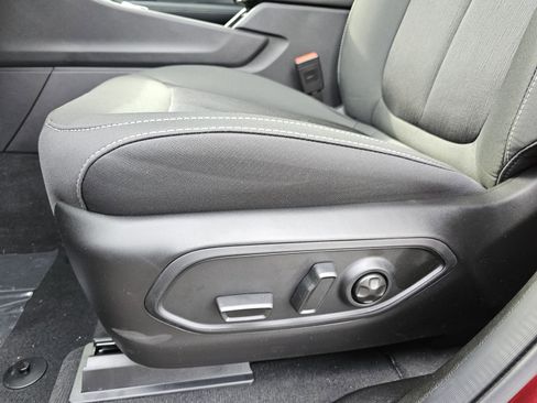 New 2025 Jeep Grand Cherokee L Laredo image 22