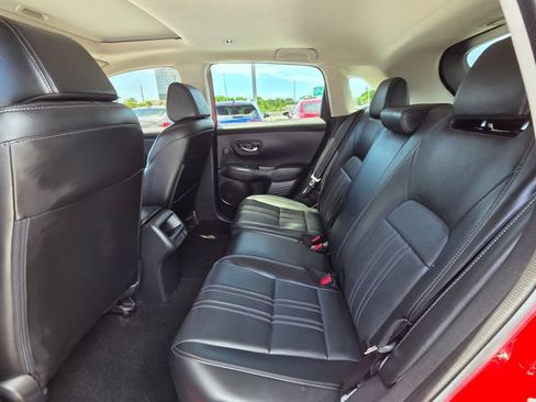 Used 2025 Honda HR-V EX-L image 18