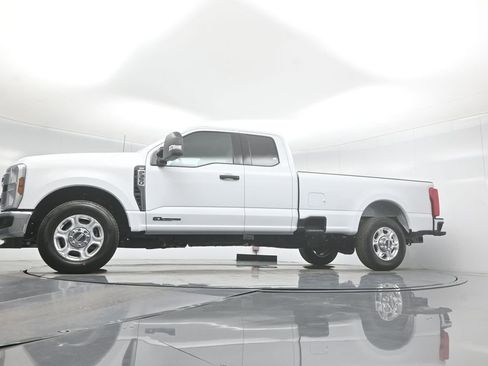New 2026 Ford F350 XLT image 7