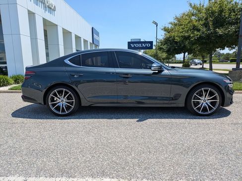 Used 2023 Genesis G70 2.0T AWD/4WD image 3