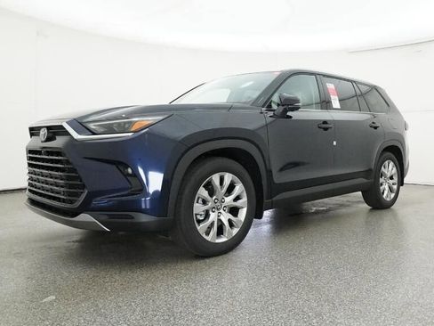 New 2026 Toyota Grand Highlander Limited image 17