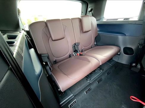 New 2025 Volkswagen ID. Buzz Pro S image 23