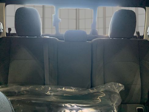 New 2026 Jeep Gladiator Sport AWD/4WD image 12