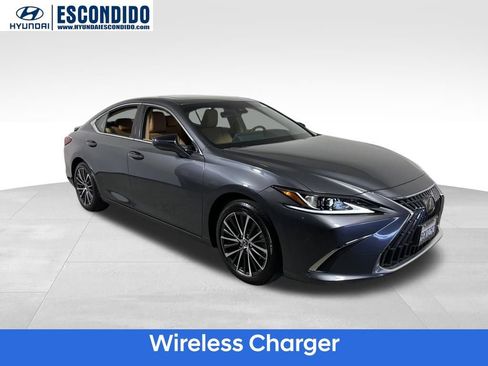 Used 2023 Lexus ES 300h w/ Premium Package image 7