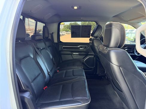 Used 2022 RAM 1500 Laramie AWD/4WD image 30