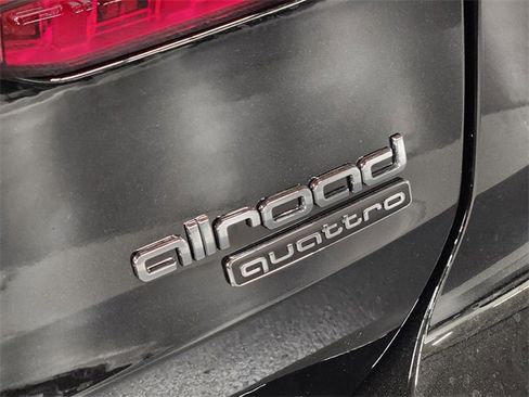 Used 2025 Audi A6 Premium Plus image 13