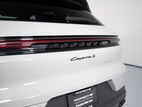 New 2026 Porsche Cayenne S image 35