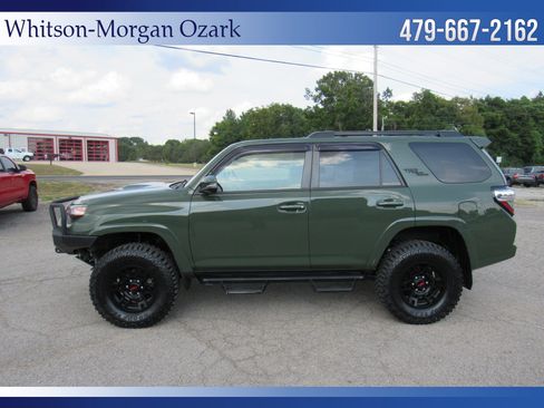 Used 2022 Toyota 4Runner TRD Off-Road Premium w/ Moonroof Package AWD/4WD image 8