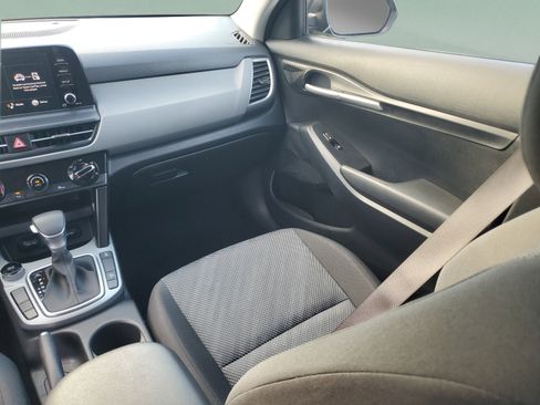 Certified 2026 Kia Seltos LX AWD/4WD image 11
