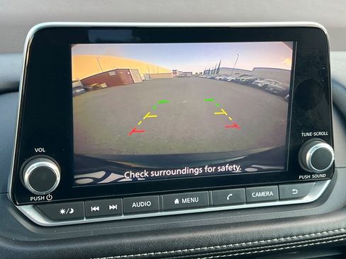 Certified 2023 Nissan Rogue SV image 22