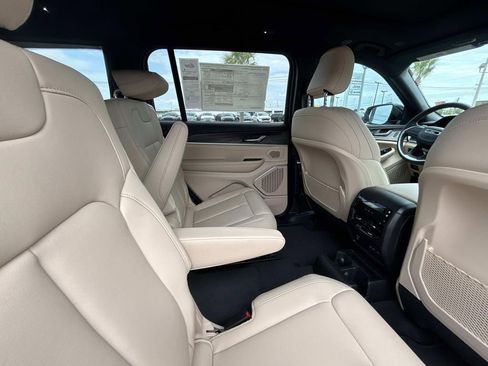New 2026 Jeep Grand Cherokee L Limited RWD image 14