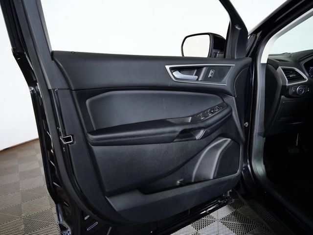 Certified 2024 Ford Edge SEL w/ Convenience Package AWD/4WD image 16
