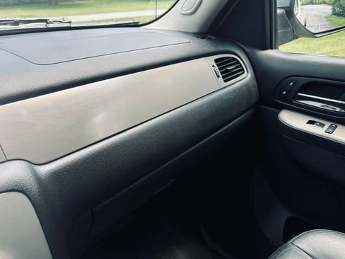 Used 2012 Chevrolet Silverado 1500 LTZ AWD/4WD image 36