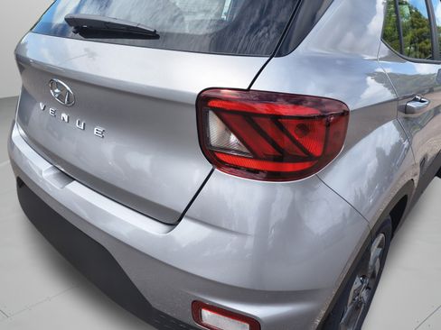 New 2026 Hyundai Venue SEL FWD image 32