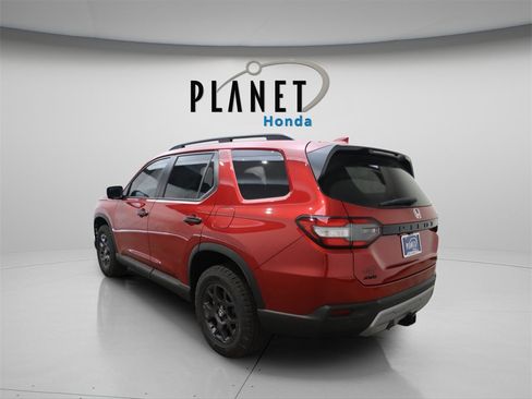 New 2025 Honda Pilot TrailSport image 3
