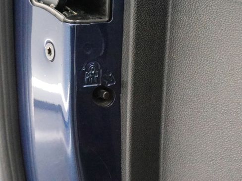 Used 2022 Chevrolet Silverado 2500 LT w/ Convenience Package AWD/4WD image 35