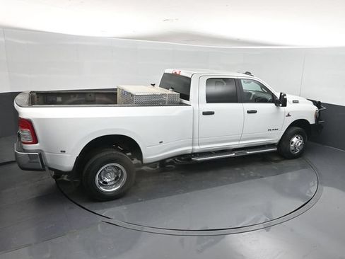 Used 2024 RAM 3500 Big Horn AWD/4WD image 39