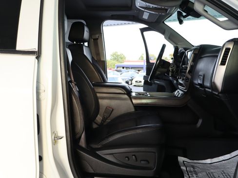 Used 2017 GMC Sierra 3500 Denali w/ Duramax Plus Package image 36