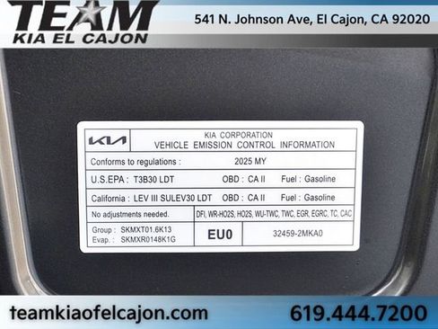 Certified 2025 Kia Carnival EX FWD image 37