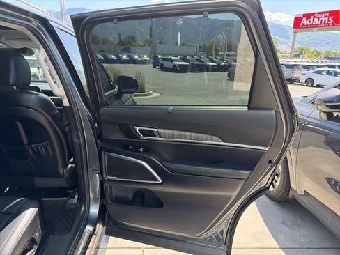 Used 2024 Kia Telluride SX Prestige w/ Towing Package AWD/4WD image 33