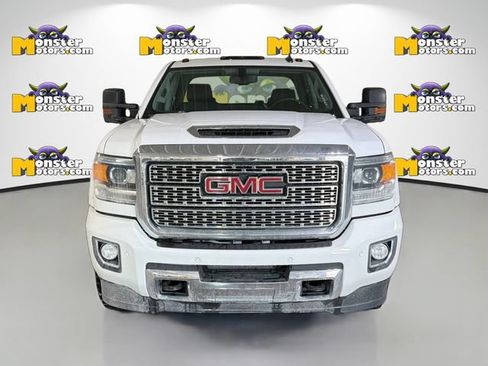 Used 2018 GMC Sierra 2500 SLT w/ All Terrain HD Package AWD/4WD image 2