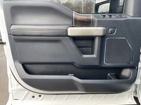 Used 2022 Ford F450 Lariat w/ Lariat Ultimate Package image 17