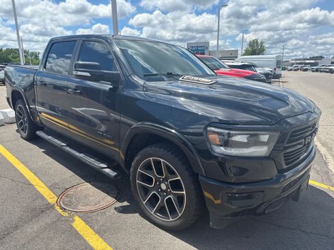 Used 2019 RAM 1500 Laramie AWD/4WD image 10