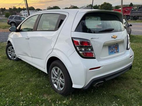 Used 2018 Chevrolet Sonic LT FWD image 6