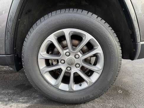 Used 2015 Jeep Grand Cherokee Limited w/ Luxury Group II image 26