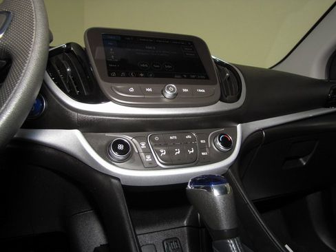 Used 2019 Chevrolet Volt LT image 7